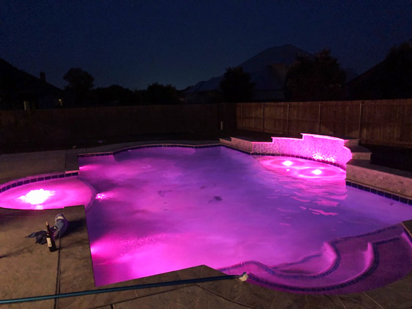 Custom pool in Ovilla with custom lighting features