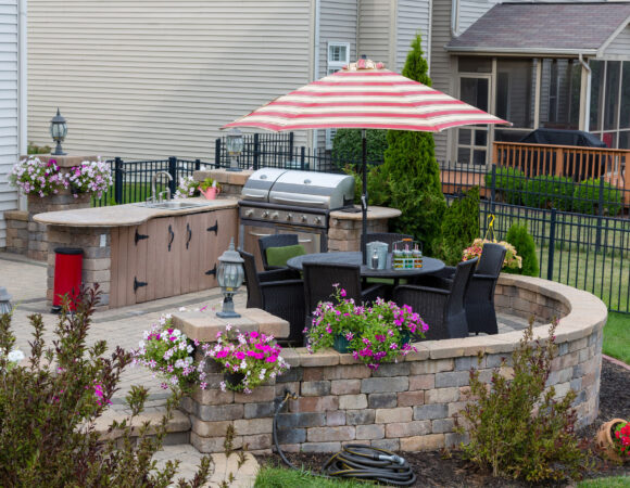 brick wall Outdoor Kitchen to Complement Your Pool Remodel in DeSoto, Texas