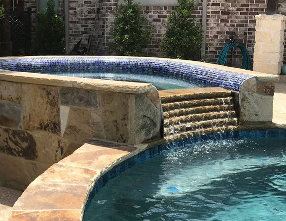 Custom Pools in Waxahachie, Mansfield, TX, Midlothian, Ovilla, Red Oak, TX, Glenn Heights,